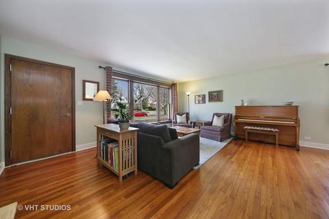 1906 E Illinois St, Wheaton, IL 60187 photo 3
