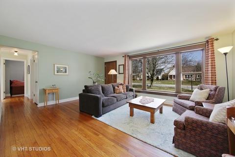 1906 E Illinois St, Wheaton, IL 60187 photo 2