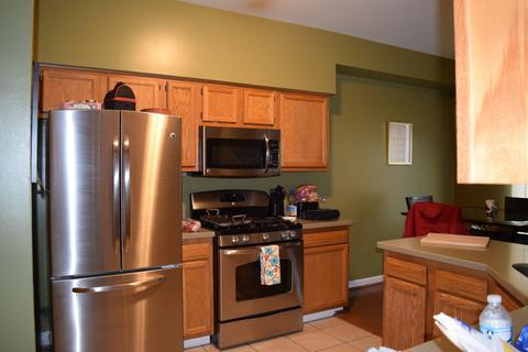 1545 Spaulding Rd #B, Bartlett, IL 60103 photo 3