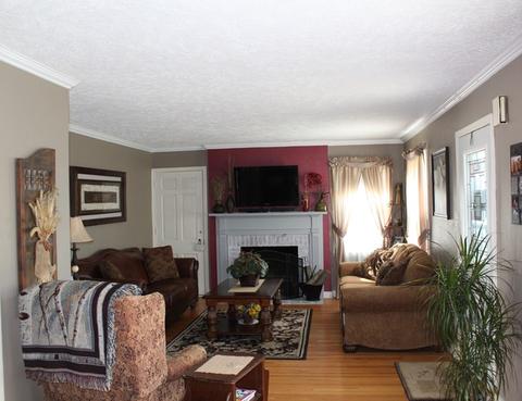 604 E Benton St, Morris, IL 60450 photo 3