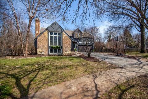604 Count Fleet Ct, Naperville, IL 60540 photo 3