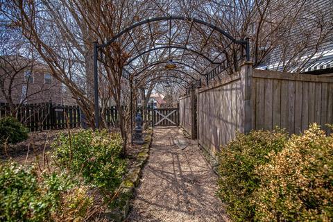 604 Count Fleet Ct, Naperville, IL 60540 photo 32