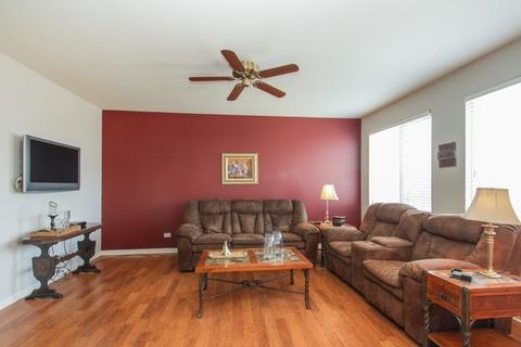 14432 Independence Dr, Plainfield, IL 60544 photo 4