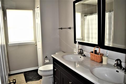 28709 Blacksmith St, Lakemoor, IL 60051 photo 22