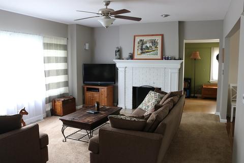 427 E 11th St, Lockport, IL 60441 photo 5