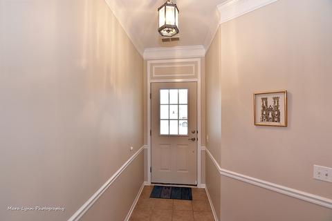 2827 Beacon Point Cir, Elgin, IL 60124 photo 3