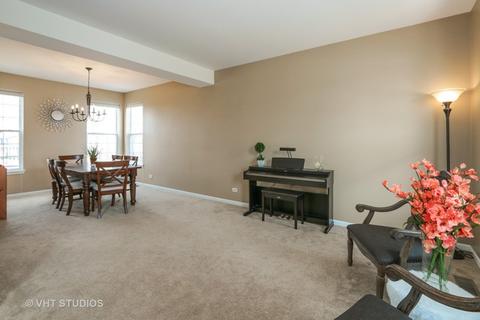 806 Adderly Ln, Gurnee, IL 60031 photo 3