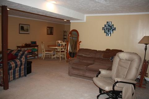 200 Hickory Ln, Dixon, IL 61021 photo 8