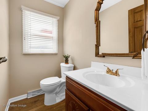 892 Casa Solana Dr, Wheaton, IL 60189 photo 13