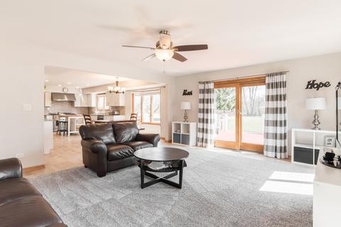 723 Fairview Ln, Bartlett, IL 60103 photo 11