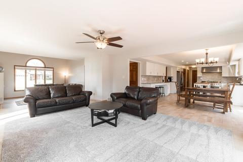 723 Fairview Ln, Bartlett, IL 60103 photo 13
