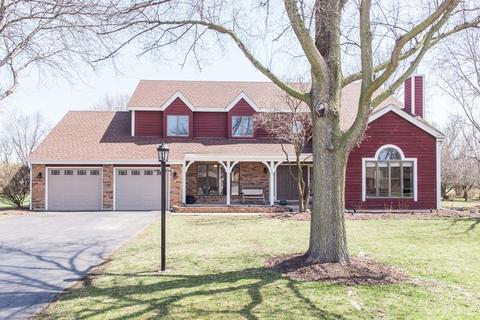723 Fairview Ln, Bartlett, IL 60103 photo 1