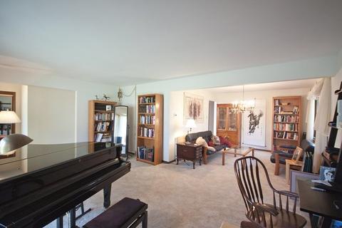 2015 E Oak St, Crete, IL 60417 photo 4