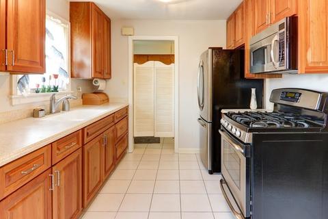 5909 Superior St, Berkeley, IL 60163 photo 3