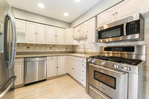 767 W Stearns Rd, Bartlett, IL 60103 photo 10