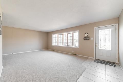 767 W Stearns Rd, Bartlett, IL 60103 photo 4