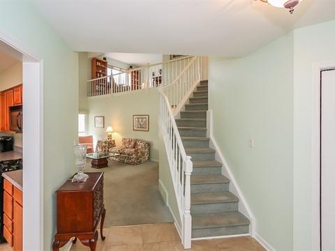 1653 Pebble Beach Dr, Hoffman Estates, IL 60169 photo 3