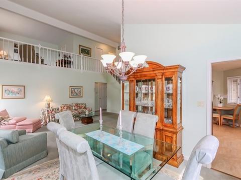1653 Pebble Beach Dr, Hoffman Estates, IL 60169 photo 7