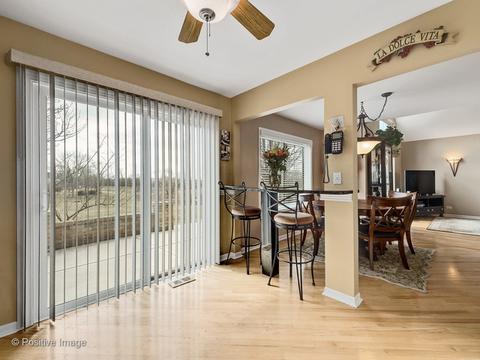 293 Beaumont Ct, Bartlett, IL 60103 photo 5