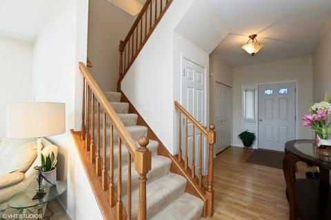 2108 Glacier Ct, Algonquin, IL 60102 photo 3