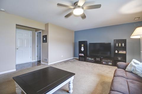 1725 Mystic Dr, Plainfield, IL 60586 photo 8