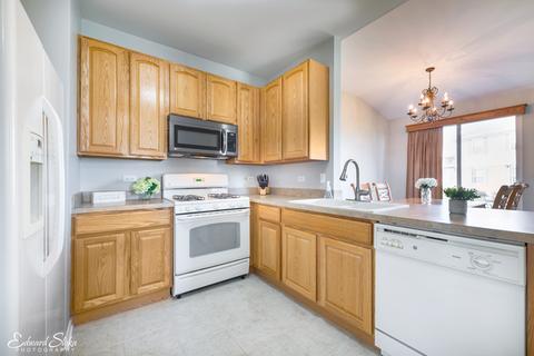 5929 Dublin Ct, Mchenry, IL 60050 photo 3