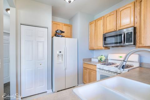 5929 Dublin Ct, Mchenry, IL 60050 photo 4