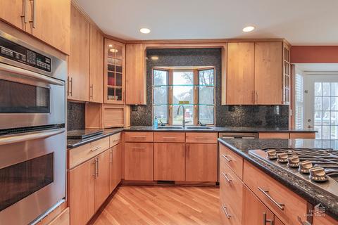 4110 White Eagle Dr, Naperville, IL 60564 photo 18