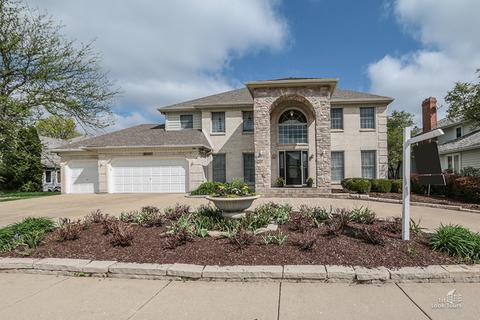 4110 White Eagle Dr, Naperville, IL 60564 photo 2
