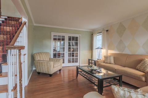 4110 White Eagle Dr, Naperville, IL 60564 photo 9