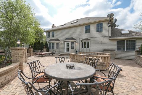 4110 White Eagle Dr, Naperville, IL 60564 photo 4