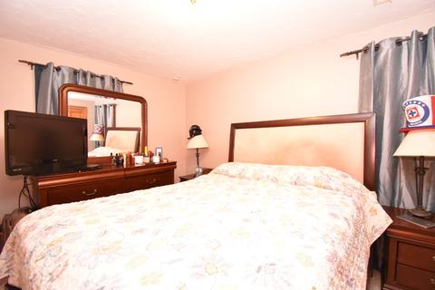 830 North Ave, Aurora, IL 60505 photo 17