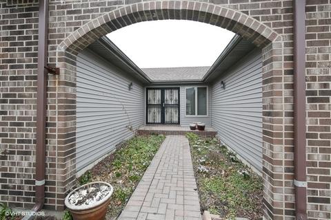 622 Yellowstone Dr, Elgin, IL 60123 photo 3