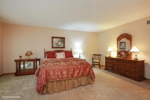622 Yellowstone Dr, Elgin, IL 60123 photo 17