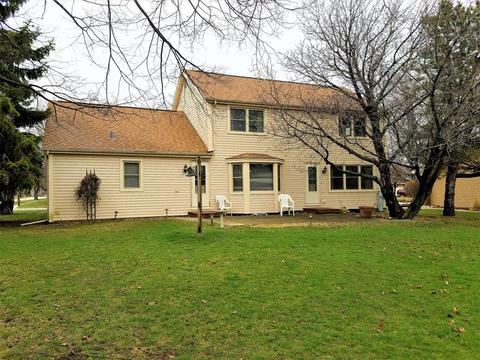 202 Arrowhead Dr, Minooka, IL 60447 photo 3