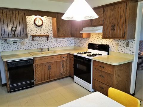 202 Arrowhead Dr, Minooka, IL 60447 photo 5