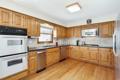 341 S Maple St, Itasca, IL 60143 photo 8