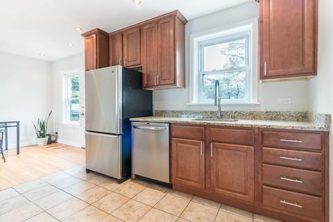 550 E Thacker St, Des Plaines, IL 60016 photo 4