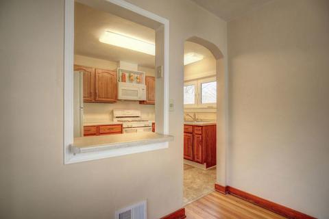 403 N Carson Ave, Champaign, IL 61822 photo 12