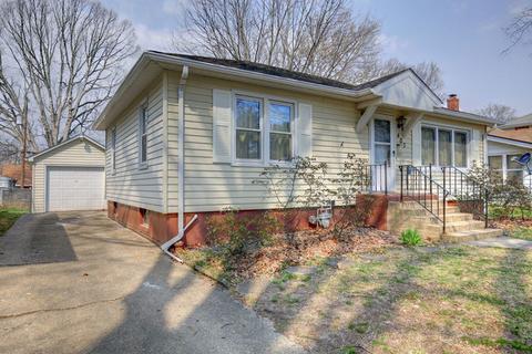 403 N Carson Ave, Champaign, IL 61822 photo 2