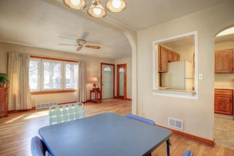 403 N Carson Ave, Champaign, IL 61822 photo 11