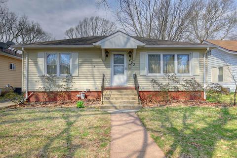 403 N Carson Ave, Champaign, IL 61822 photo 1