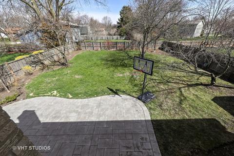 33 Redstart Rd, Naperville, IL 60565 photo 2