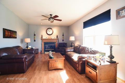 32721 Bending Creek Rd, Lakemoor, IL 60051 photo 2