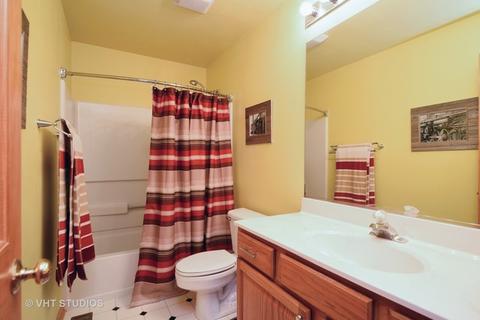 32721 Bending Creek Rd, Lakemoor, IL 60051 photo 9