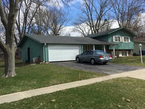 521 Sunshine Ct, Algonquin, IL 60102 photo 1