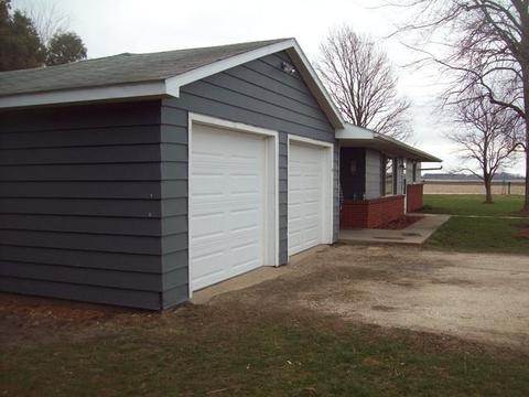 177 Atkinson Rd, Walnut, IL 61376 photo 2