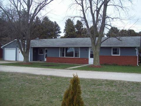 177 Atkinson Rd, Walnut, IL 61376 photo 1