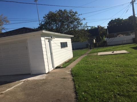 17507 Community St, Lansing, IL 60438 photo 2