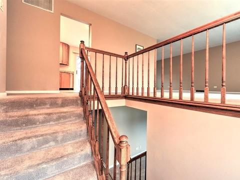 945 Concord Ln, Hoffman Estates, IL 60192 photo 6